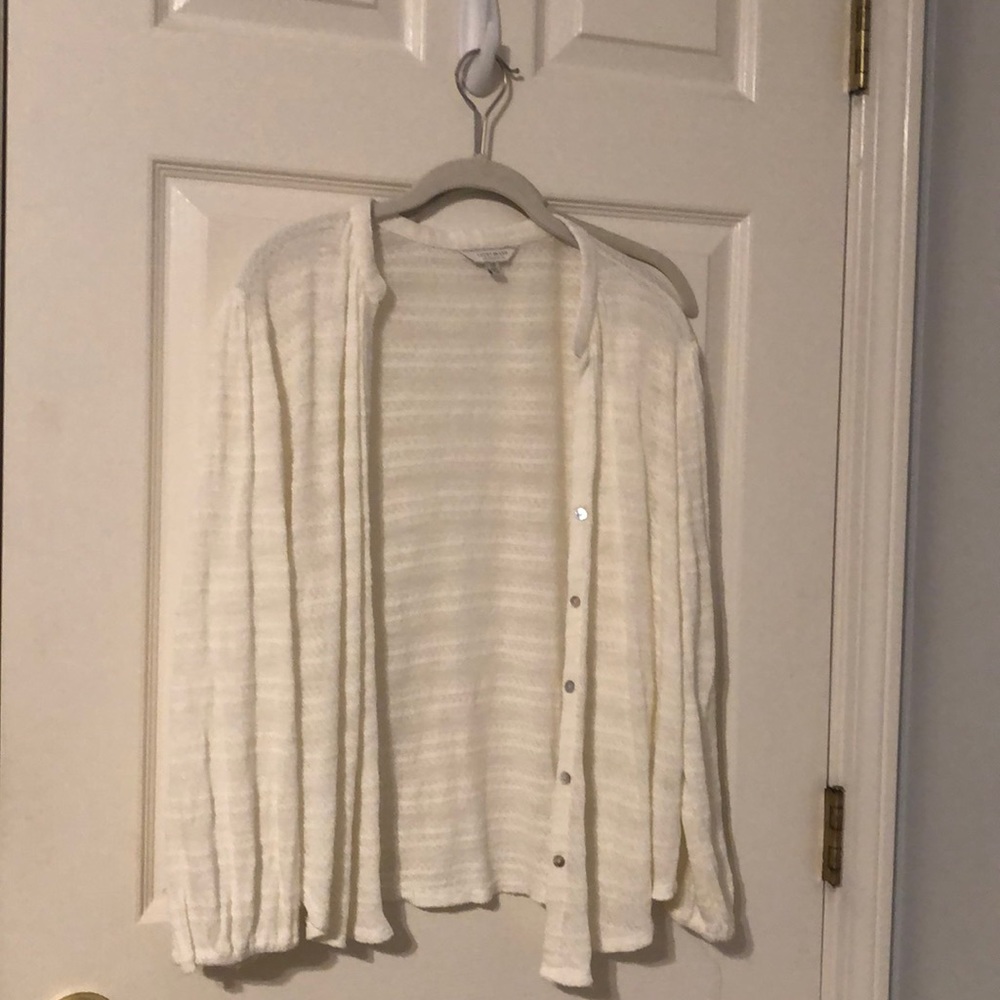 Lucky Brand cream button down cardigan with cinched sleeves EUC